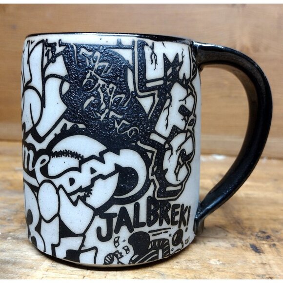 Daniel Velasquez Grafitti Mug - Picture 1 of 9